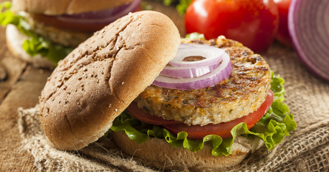 Hamburger vegani: ecco la ricetta con solo 3 ingredienti!