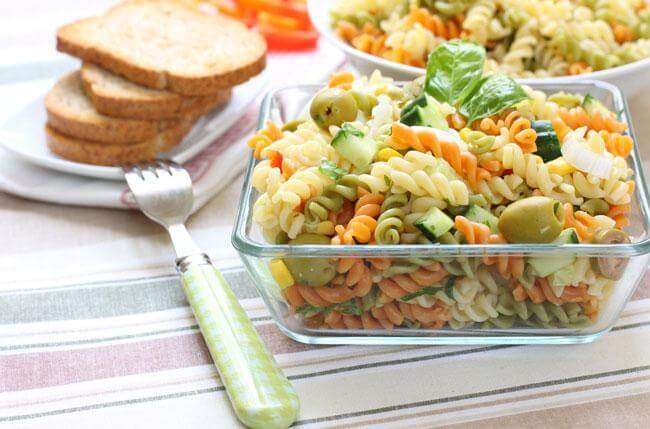Dimagrire con le super insalate estive