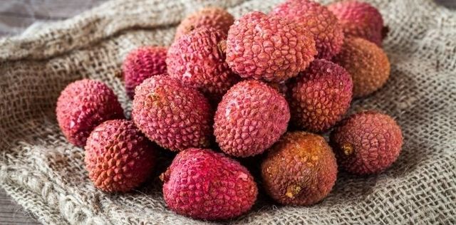 Litchi: proprietà, benefici e controindicazioni