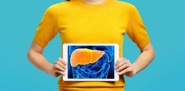 Gli 8 cibi che fanno male al tuo fegato
