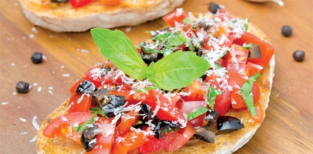 Bruschetta, regina della tavola estiva