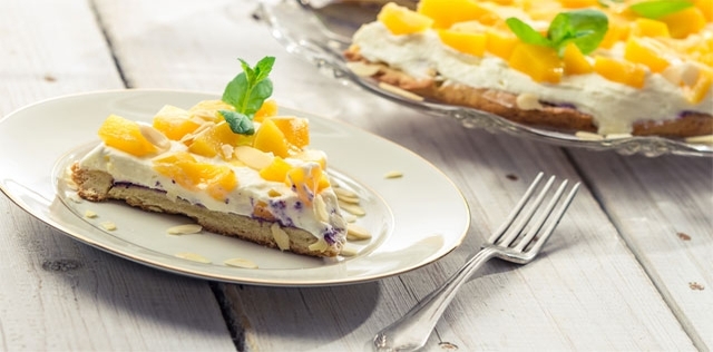Torta di yogurt alla pesca