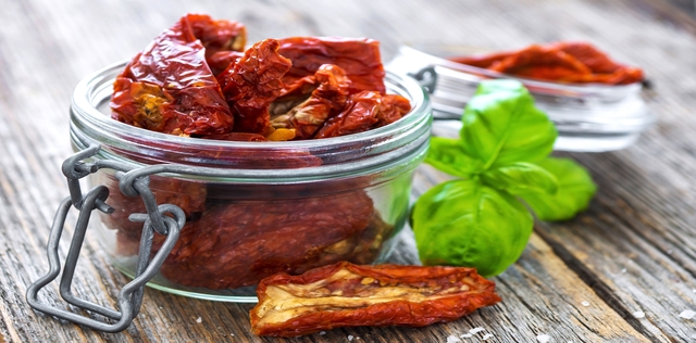 Tortini di ricotta ai pomodori secchi